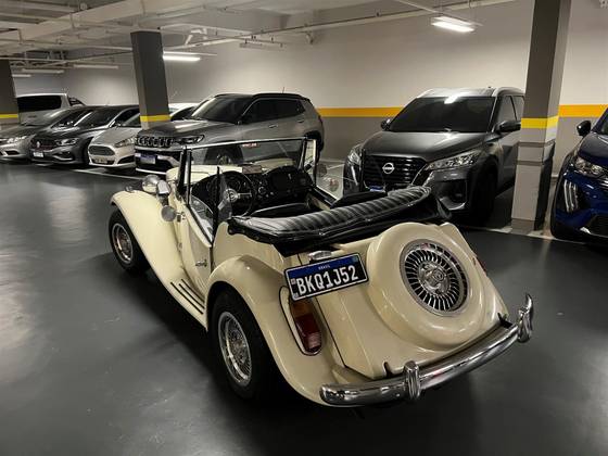 MP LAFER CLASSICO 1.6 8V GASOLINA 2P MANUAL MP LAFER CLASSICO 1.6 8V GASOLINA 2P MANUAL